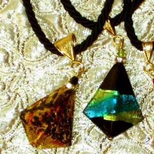 2-pyramid-necklaces